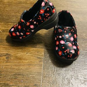 Jumbo COCO Toddlers Floral Shoes Size 6